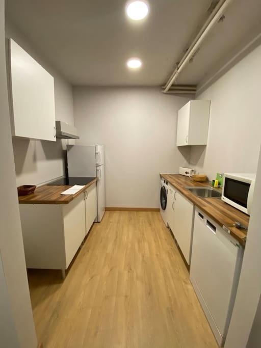 At 20' By Metro From The City Centre Madrid Exterior photo
